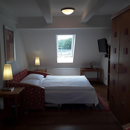 Landgasthof "Zur Post" Hotell Koenigstein  Eksteriør bilde